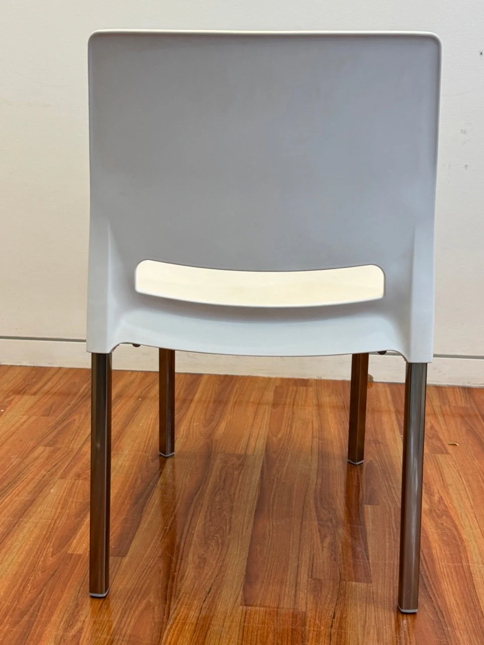 JOI 870 chair - Image 3