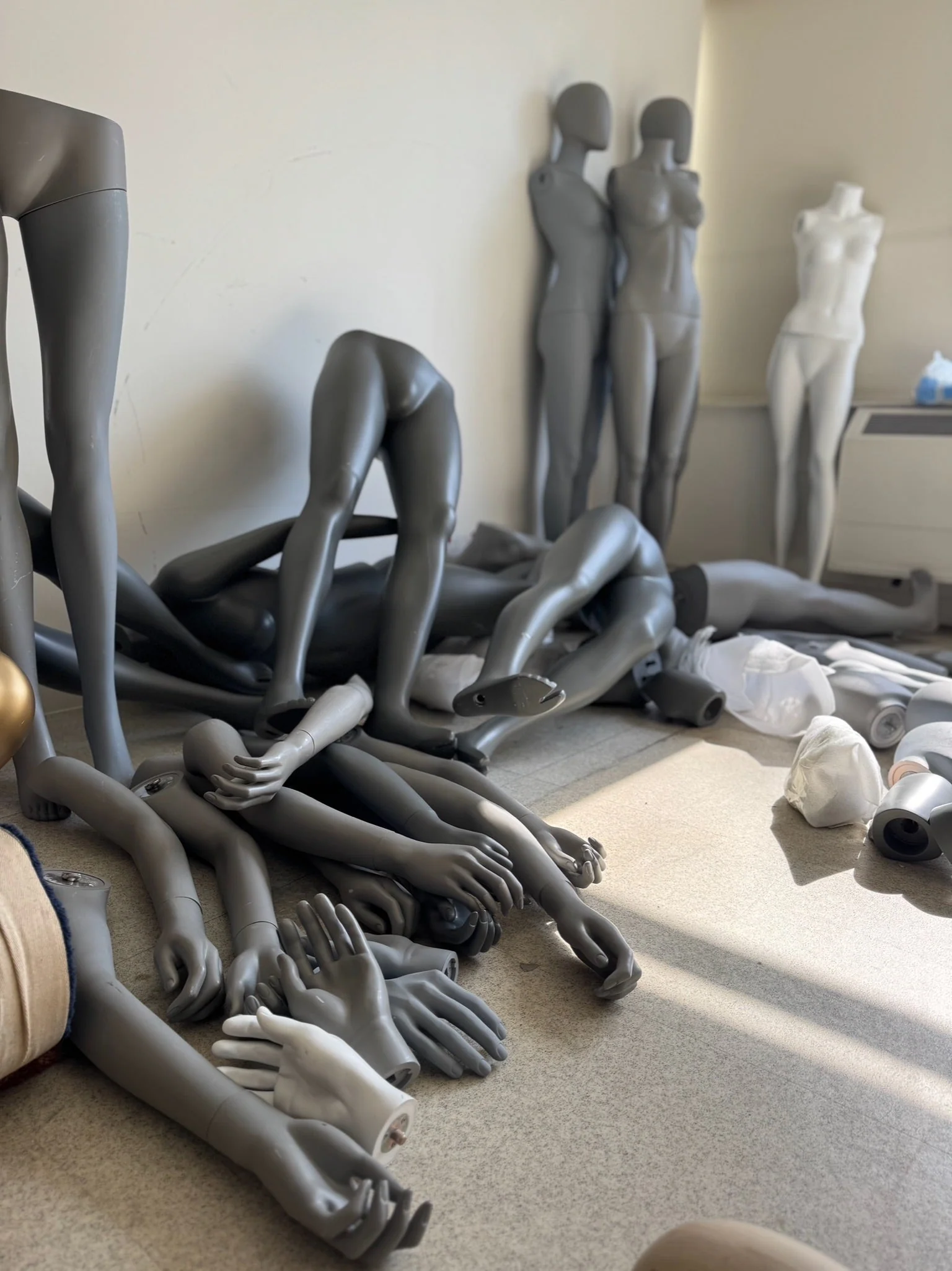 Mannequins - Various - Image 5