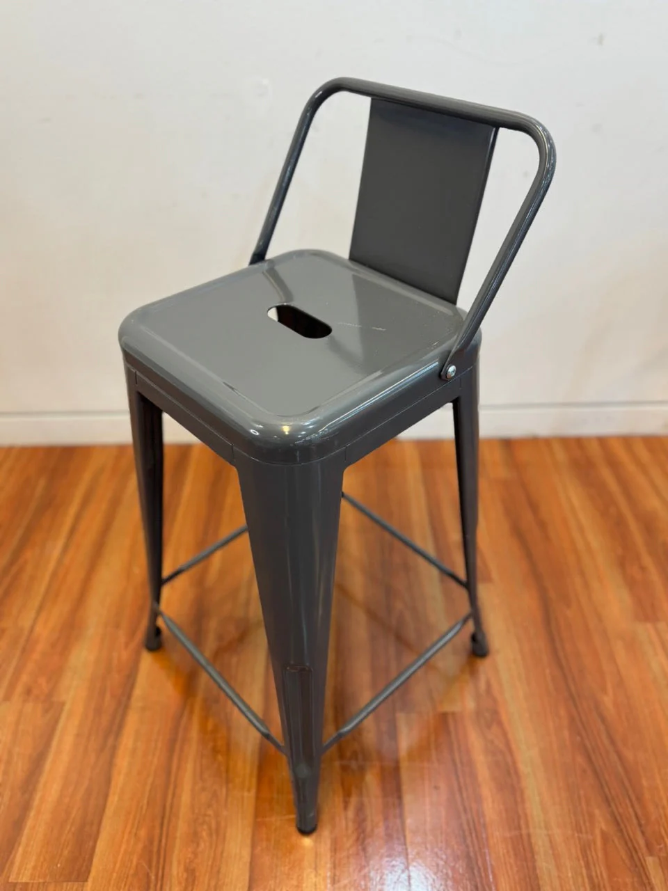 Modern metal bar stools - Image 5