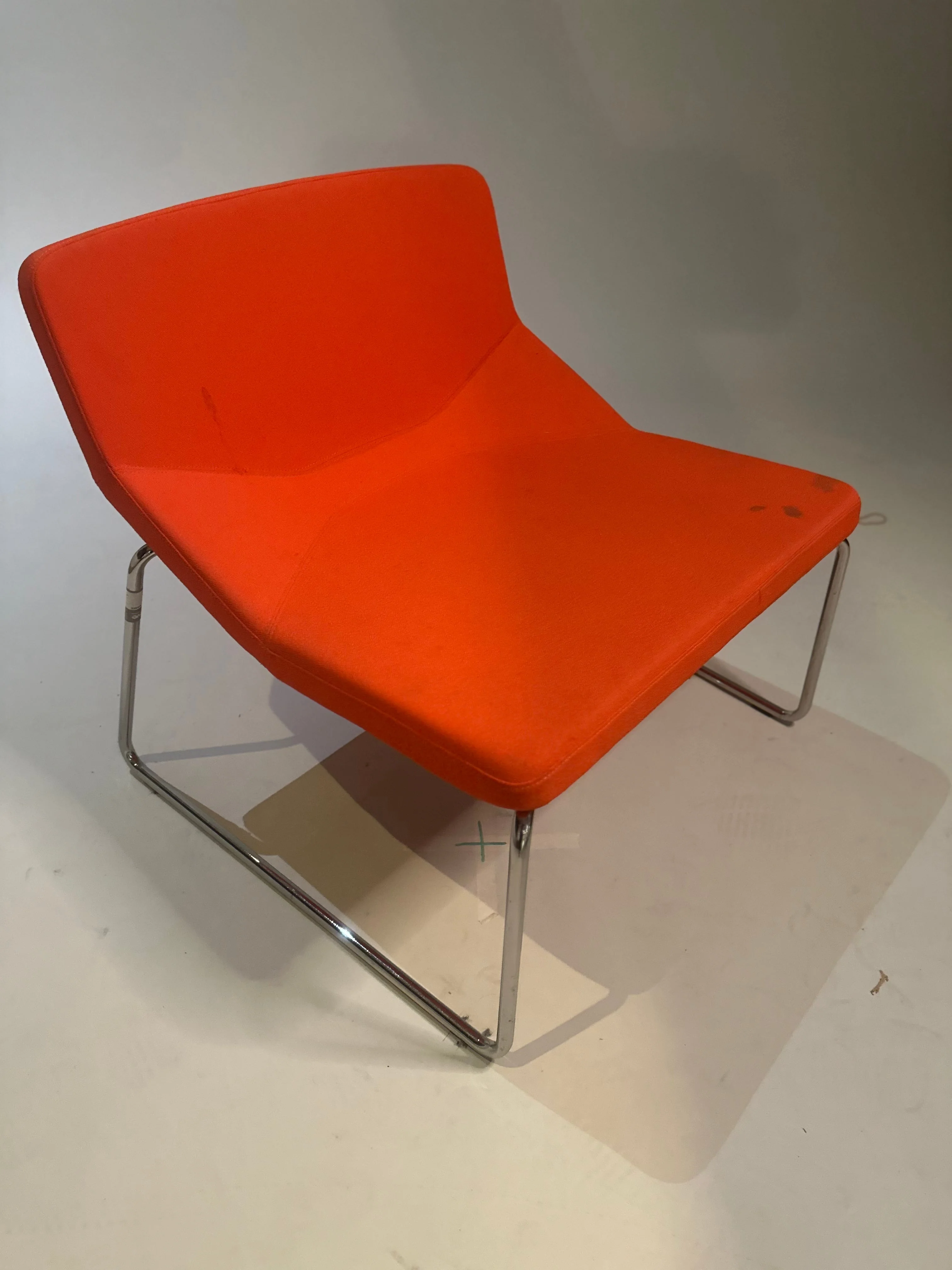 Niski Fotel Formula Sled style chair - orange - Image 5