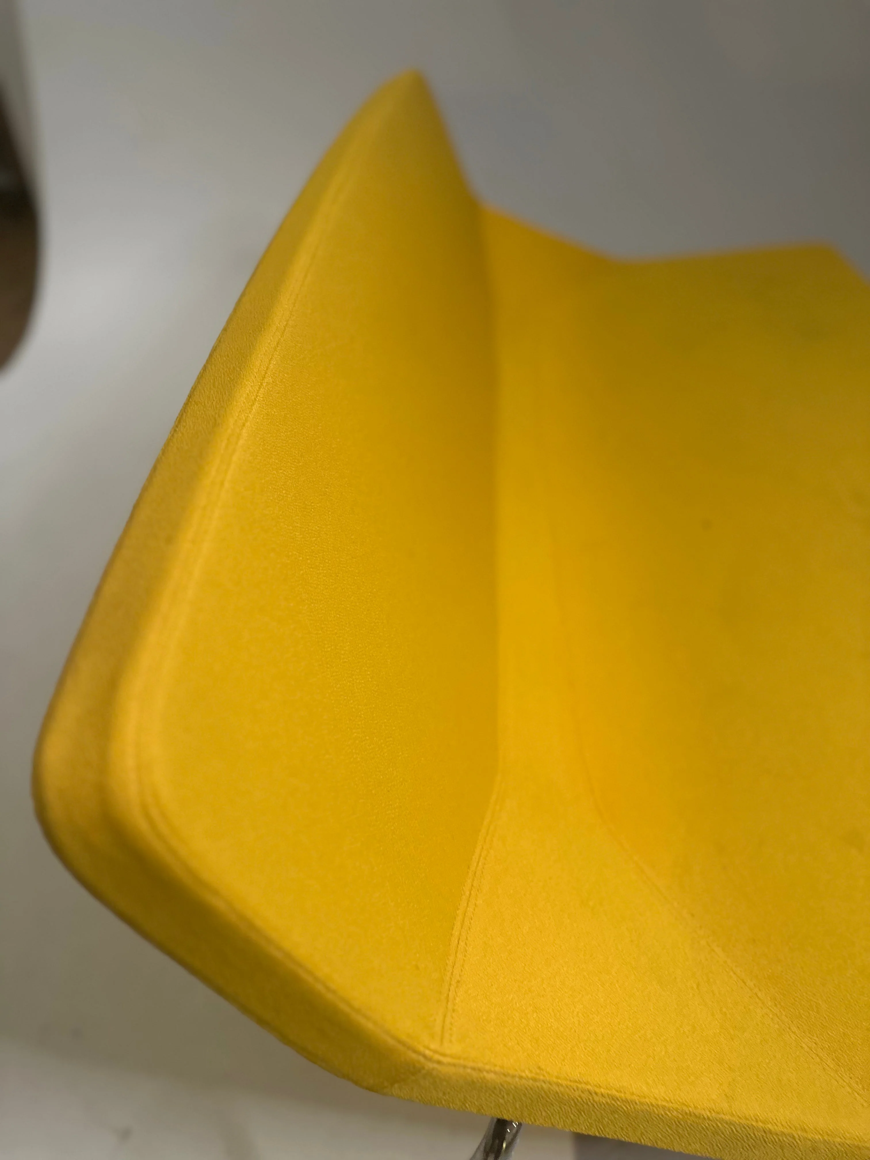 Niski Fotel Formula Sled style chair - yellow double seat - Image 4