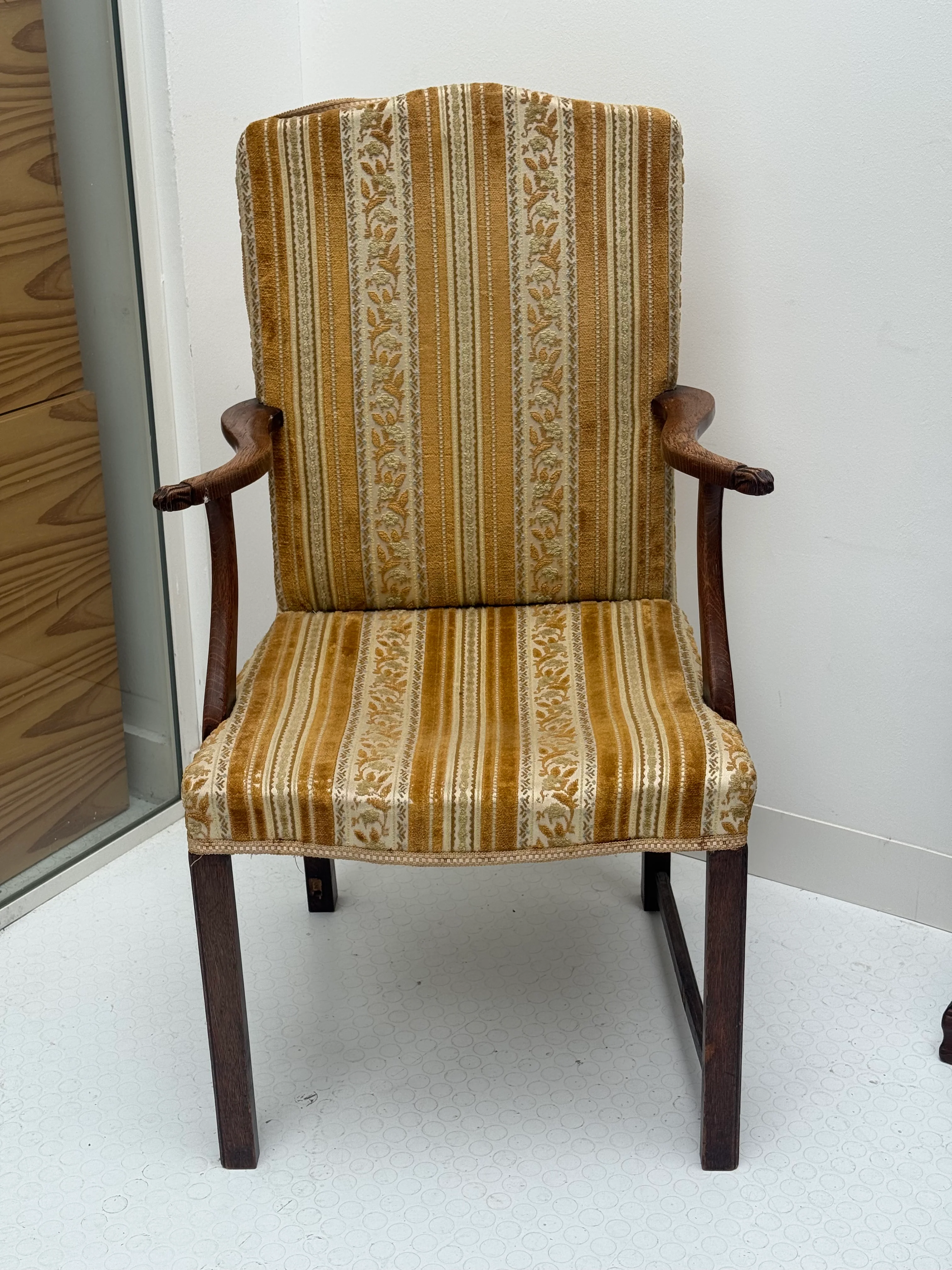 Victorian Armchair with Lion Paw Armrests - Image 5